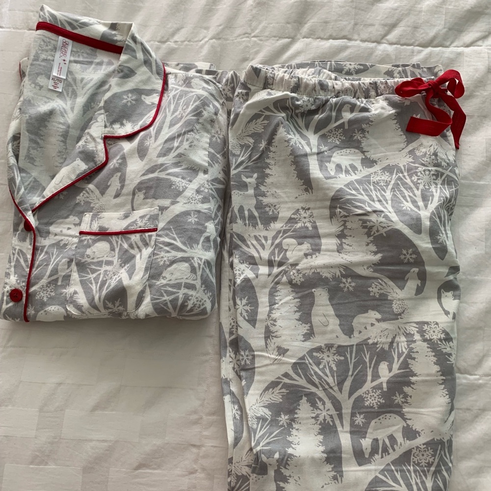 Gilligan & O’Malley winter Christmas pajamas